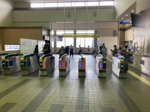 瀬谷駅改札